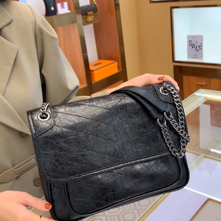 包包女2023新款真皮杨树林真皮流浪包邮差包潮单肩斜挎邮差包潮