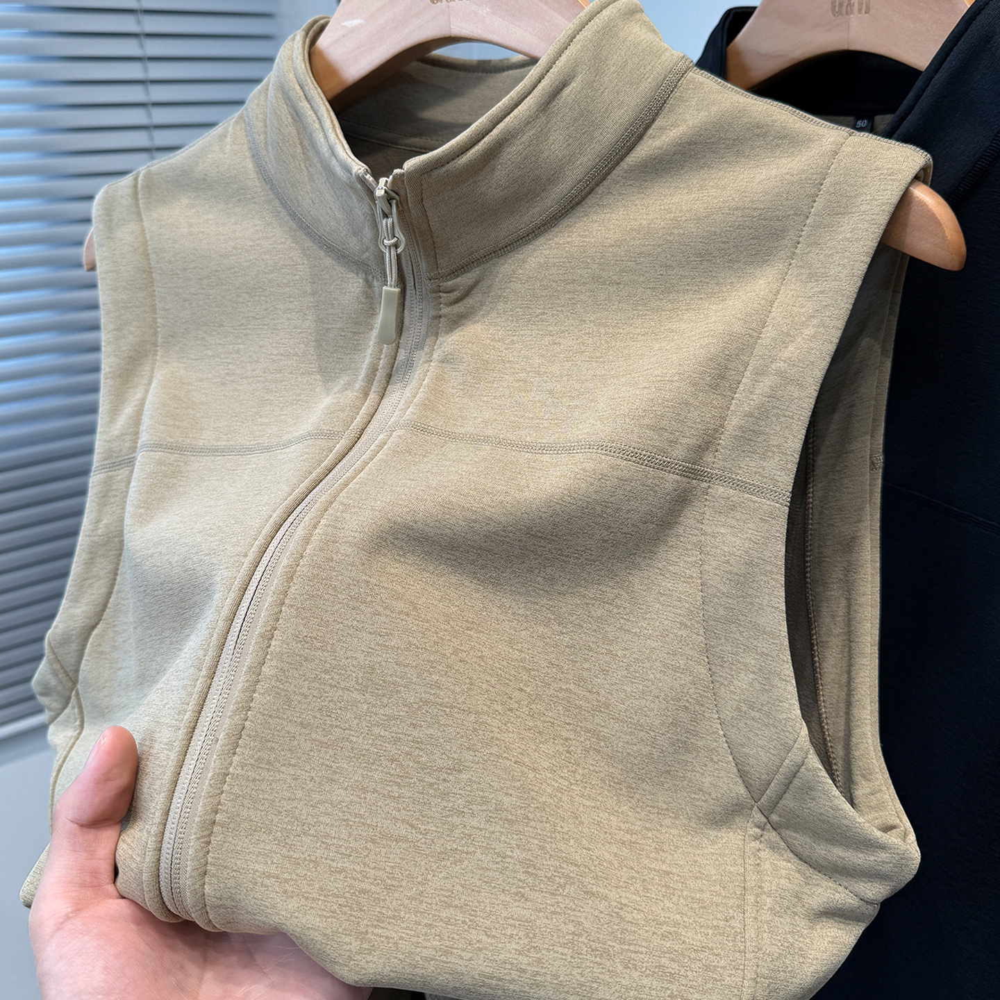 奥利绒加绒加厚马甲男款秋冬季运动休闲背心男装青年无袖坎肩立领