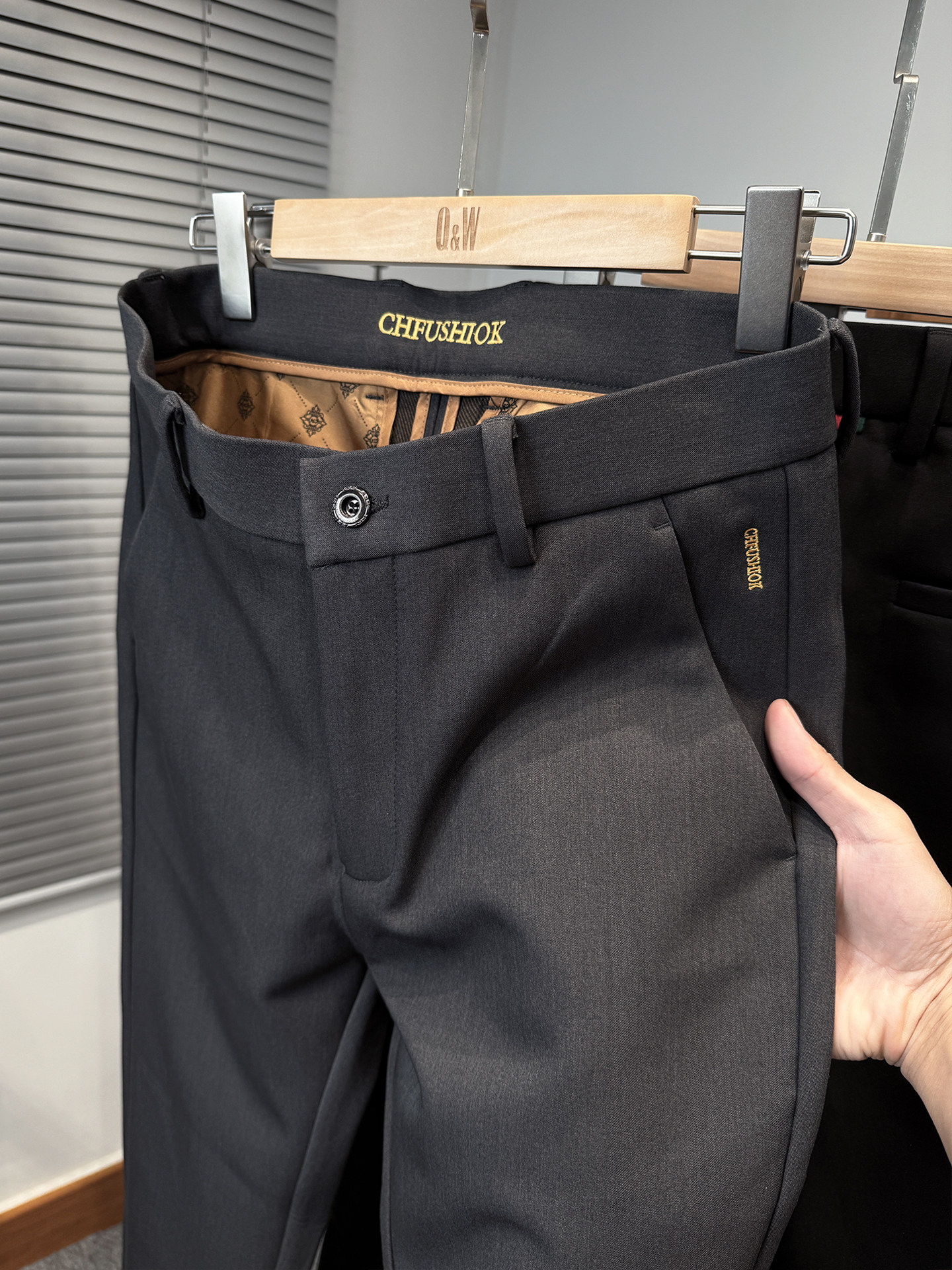 高端商务休闲裤男款2025新款秋冬季中年人直筒长裤子加厚西裤宽松