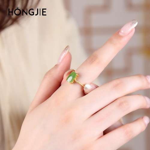 东海世家s925银和田玉戒指