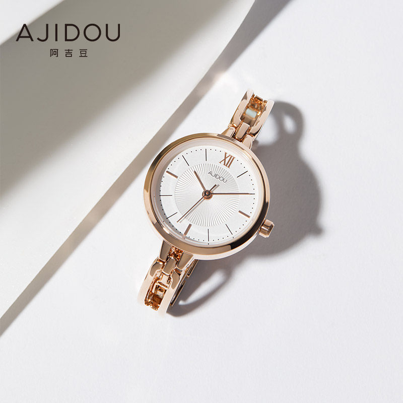 阿吉豆新颖时尚纤细金色腕日韩潮流显白手表女