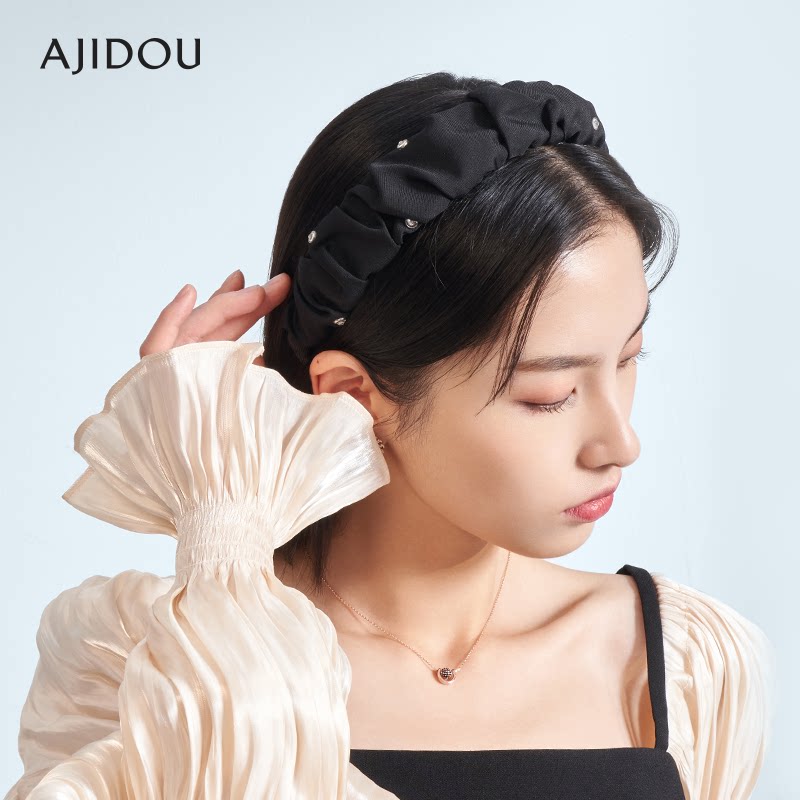ajidou阿吉豆新款水晶发饰黑色百褶发箍简约百搭时尚学生休闲潮流