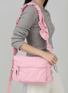 【吴昕同款】casselini多巴胺云朵包休闲单肩尼龙包斜挎包女防水