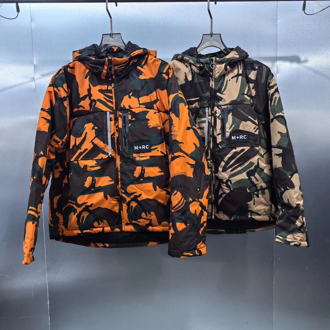 Y07-131402-MRC满印迷彩印花时尚连帽棉服外套