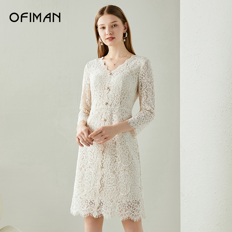 女名媛修身镂空蕾丝连衣裙高级感
