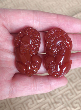 玉貔貅吊坠天然红玛瑙玉坠项链情侣新款貔貅挂件随身玉石钥匙扣