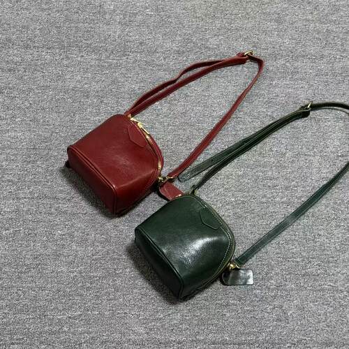 盒子包女性尺寸适中头层牛皮