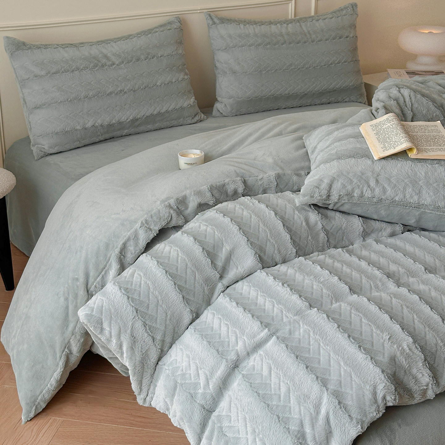 高端床上四件套牛奶绒a类母婴级冬季加厚加绒法兰珊瑚绒毛绒床品