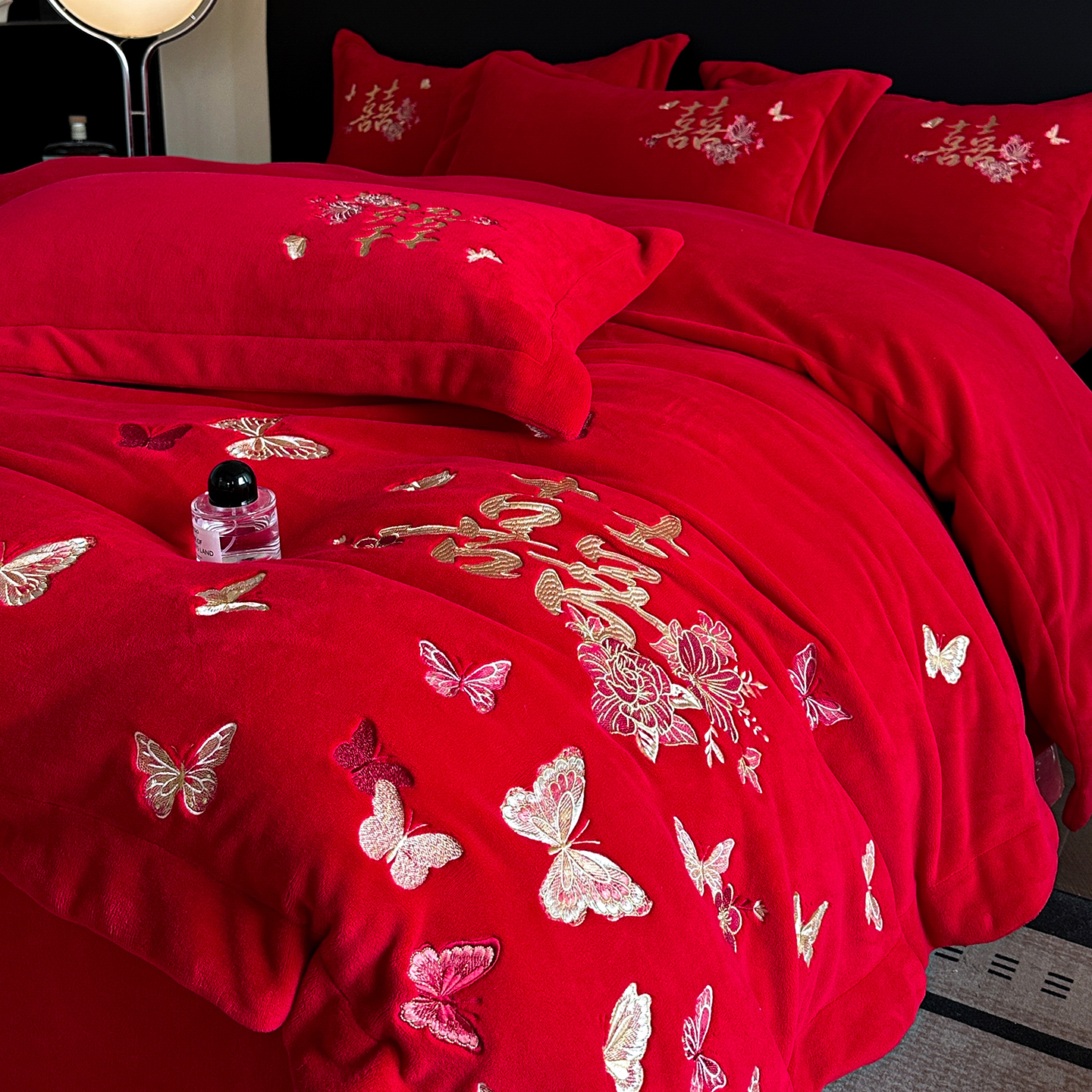 婚庆牛奶绒结婚四件套红色陪嫁