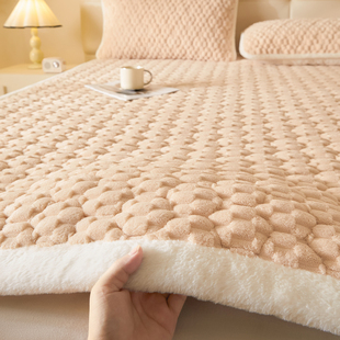 冬季牛奶绒床垫软垫家用法兰珊瑚绒床褥垫租房专用垫褥可机洗褥子