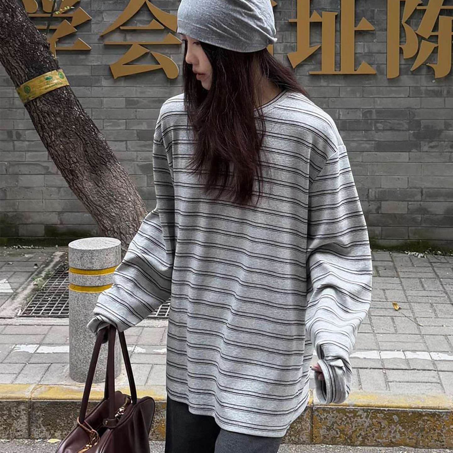 韩系慵懒风条纹圆领长袖T恤女秋季宽松百搭休闲松弛感打底衫上衣