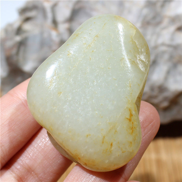 和田白玉籽料原石独籽新疆天然玉石包邮59克老料玉雕工作室作料