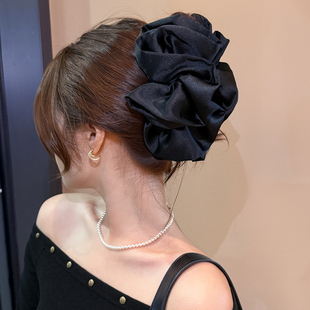 韩系缎面云朵泡泡抓夹女高级感大号鲨鱼夹2025新款显脸小发夹头饰