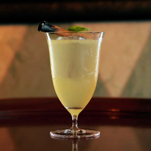 咖啡甜酒杯玻璃水杯子 鸡尾酒杯矮腿冰球马天尼杯创意 新品 日式