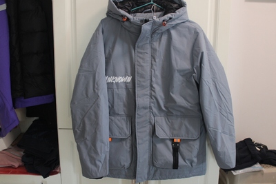 品牌清仓连帽短款男羽绒服