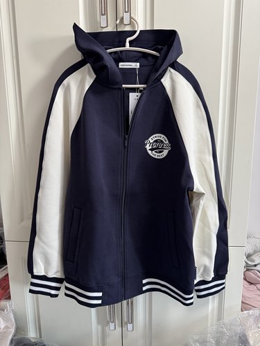 美特正品男外套春秋新款经典插肩袖连帽时尚拼色印花上衣休闲开衫