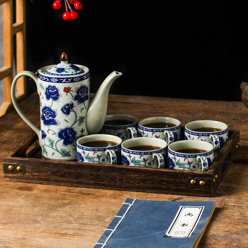 釉中彩花茶壶青花瓷陶瓷