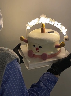 网红可爱牛奶盒子蛋糕发光生日快乐happybirthday字母灯蛋糕装饰