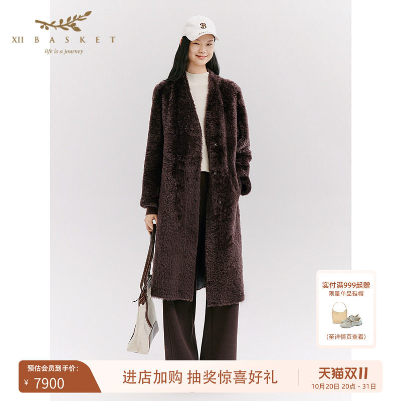 十二篮羊毛皮一体翻领大衣