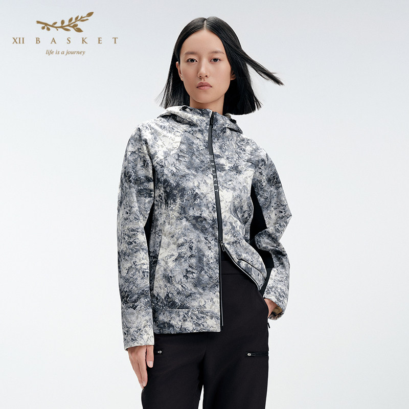 十二篮雪山印花复合抓绒防泼外套