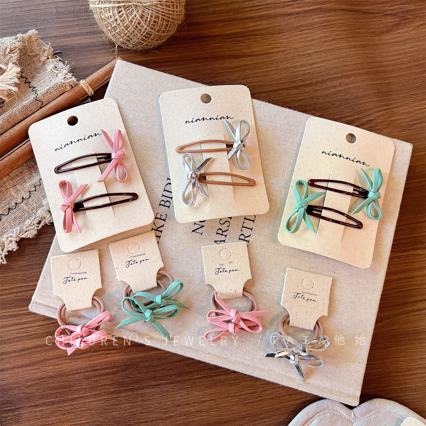 皮质彩色蝴蝶结发夹宝宝简约发圈