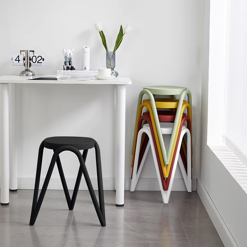 塑料凳子家用加厚餐桌凳可叠放圆板凳餐厅备用凳大人结实耐用矮凳