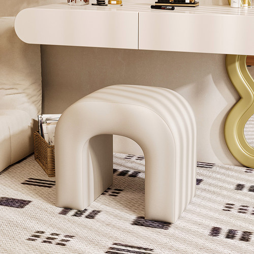 万虎化妆凳衣帽间凳子极简奶油风