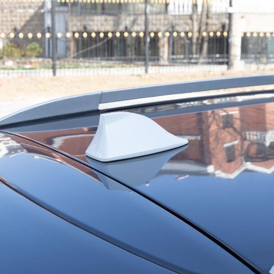 适用于三菱风迪思翼神酷银金属色鲨鱼鳍天线改装收音装饰配件