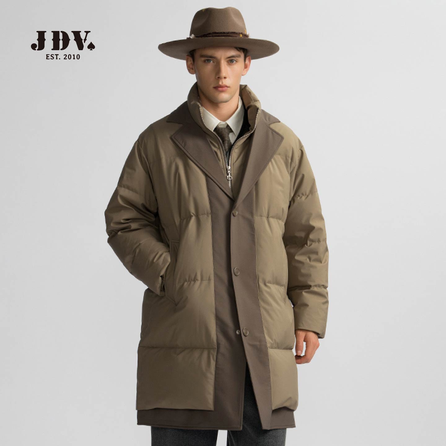 JDV卡其色男士西装领长款羽绒服