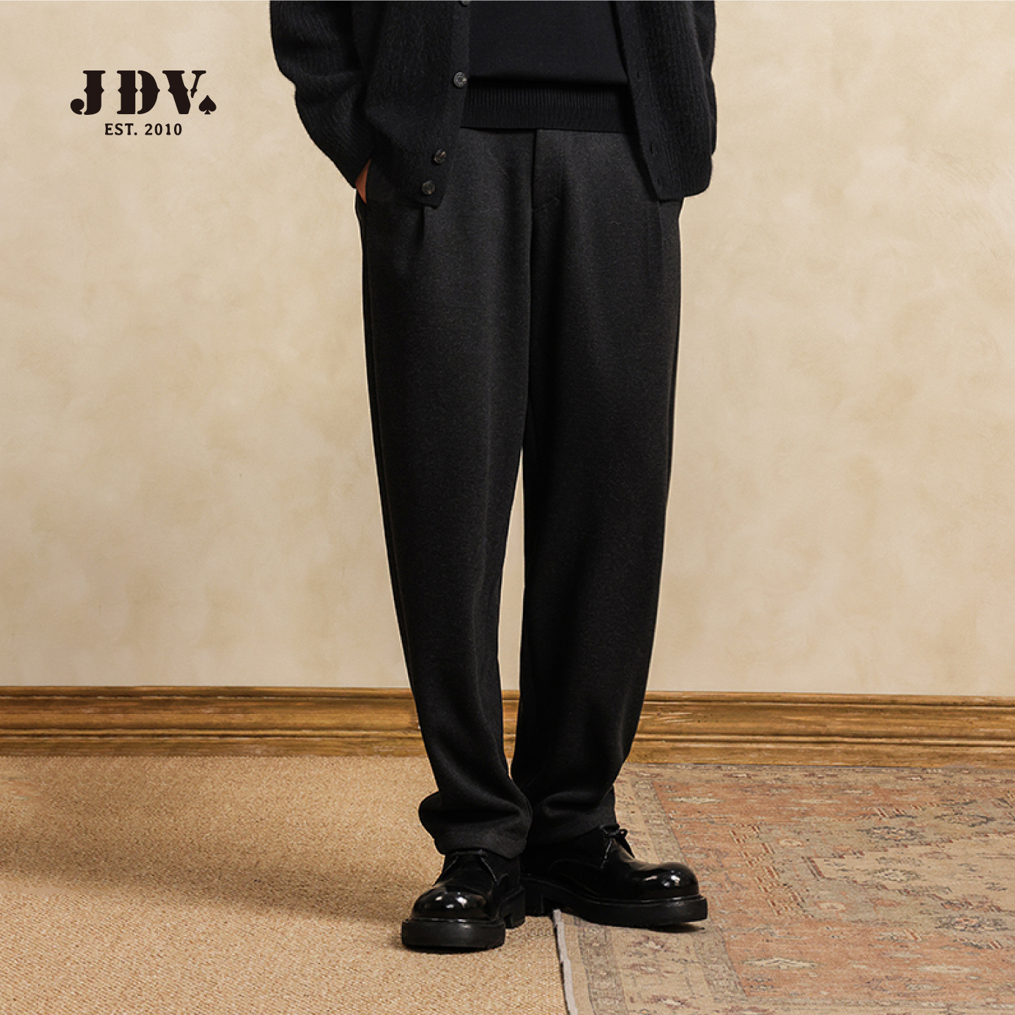 JDV商场同款秋冬新款宽松休闲裤潮流时尚垂坠感弯刀裤男士长裤