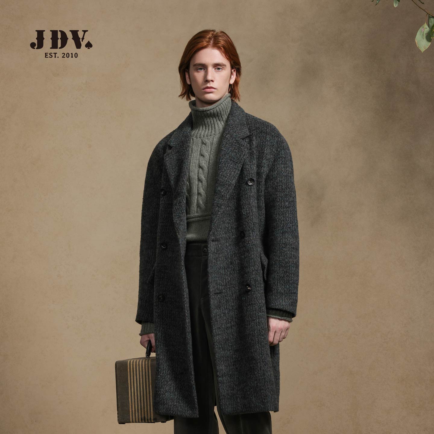 JDV商场同款男士绿色双排扣大衣