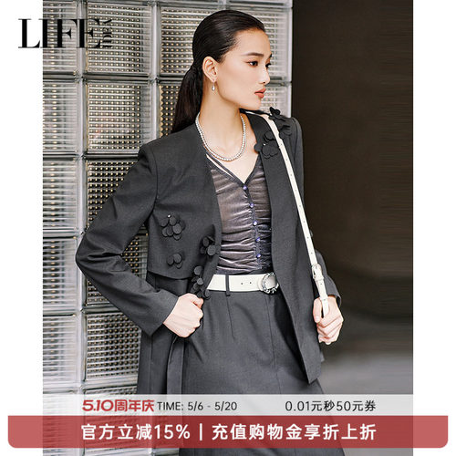 不对称优雅胸花西装外套女