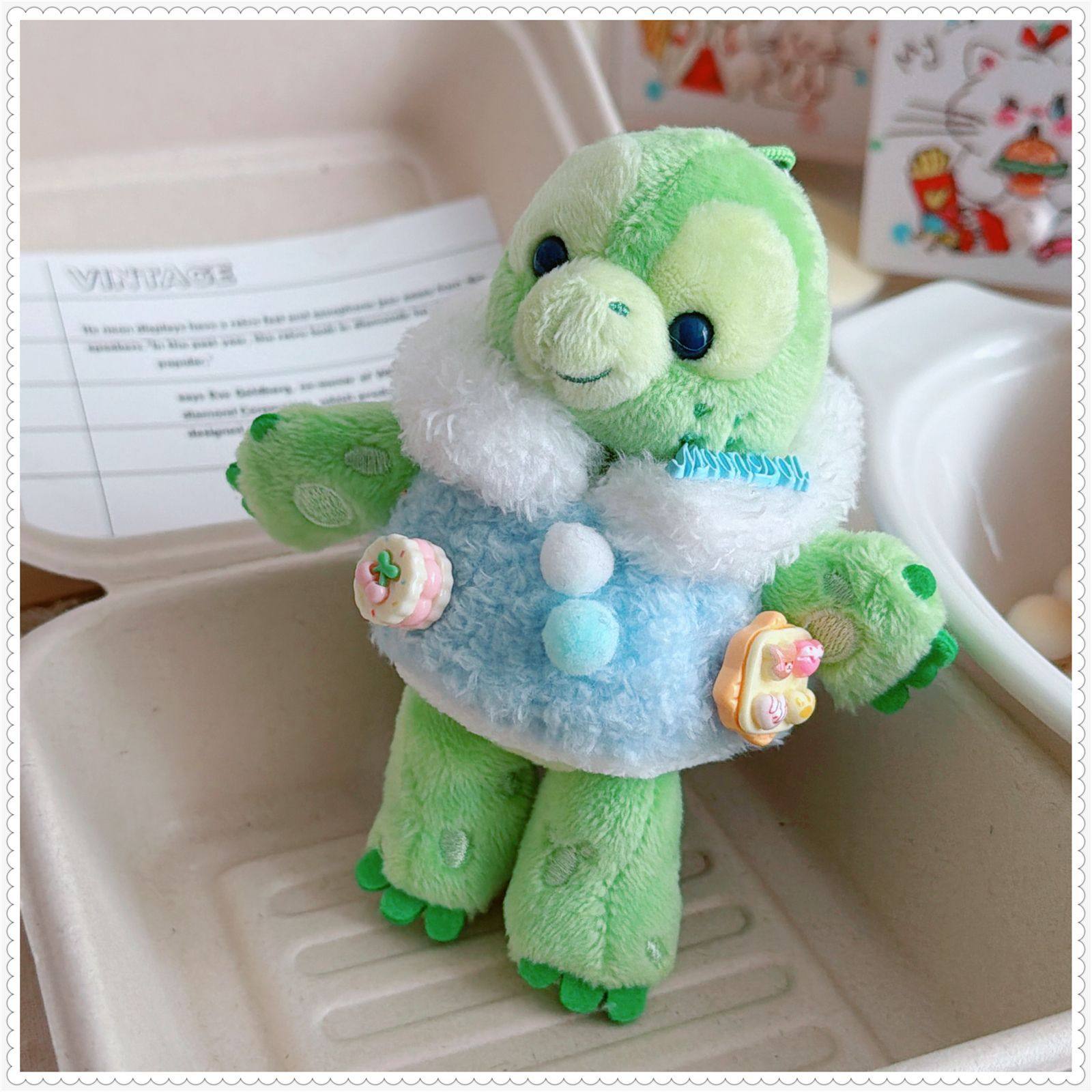 仅售娃衣】站姿奥乐米拉挂件毛绒玩具娃衣配饰可爱斗篷暖乎乎披肩,模玩/动漫/周边/娃圈三坑/桌游,棉花娃娃/毛绒玩具娃衣,淘宝优惠券,粉丝福利购,淘宝优惠卷