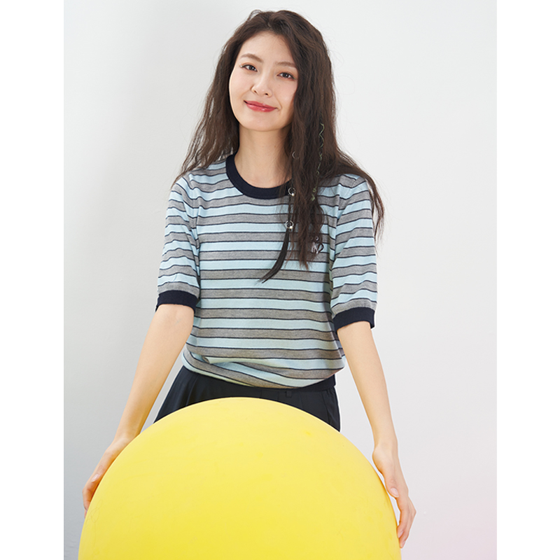 韩版套头休闲条纹针织衫