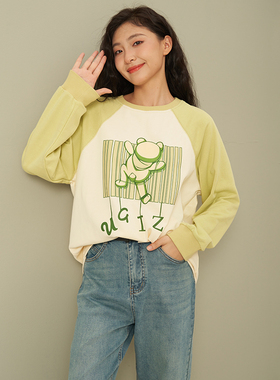 UGIZ商场同款23年秋新品韩版女装插肩袖插画小熊图案卫衣UCTG608