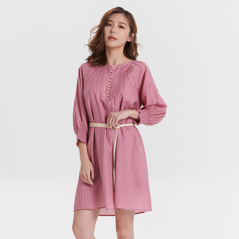 UGIZ褶裥系带七分灯笼袖连衣裙