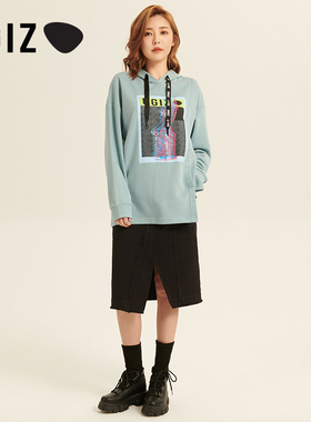 UGIZ春季新品韩版女装休闲时尚显瘦连帽字母卫衣女UATE106