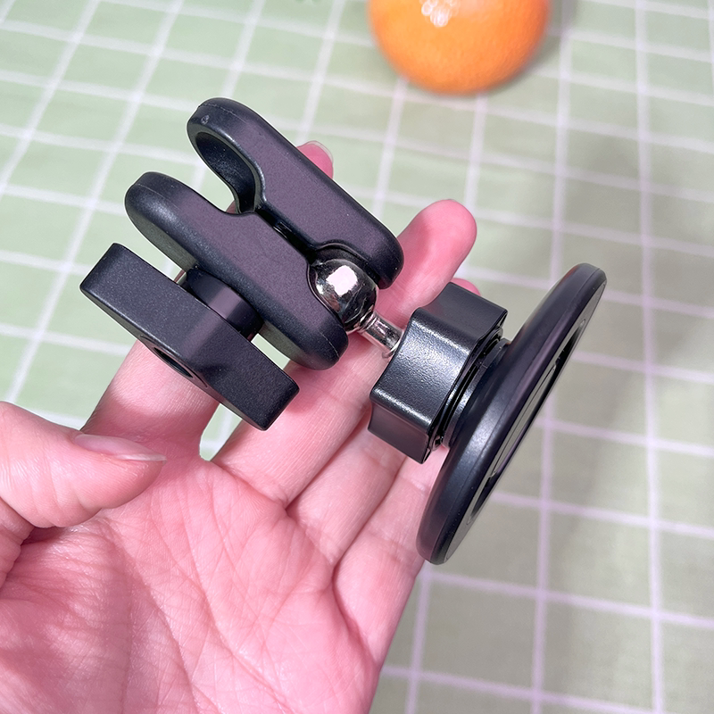 车载磁吸手机支架汽车导航支架夹子底座改装配件适配17mm球头夹子万向调节手机座户外便携固定支架