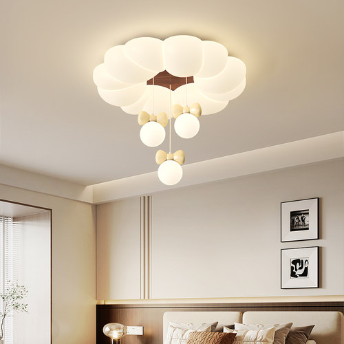 铭琢奶油中古风卧室灯蝴蝶结吊球