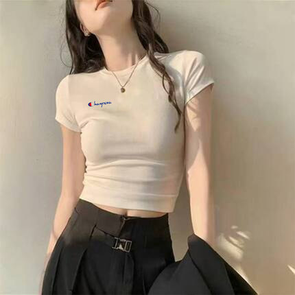 夏季佐佑冠军白色短袖T恤女巨好看正肩显瘦小个子短款上衣辣妹风