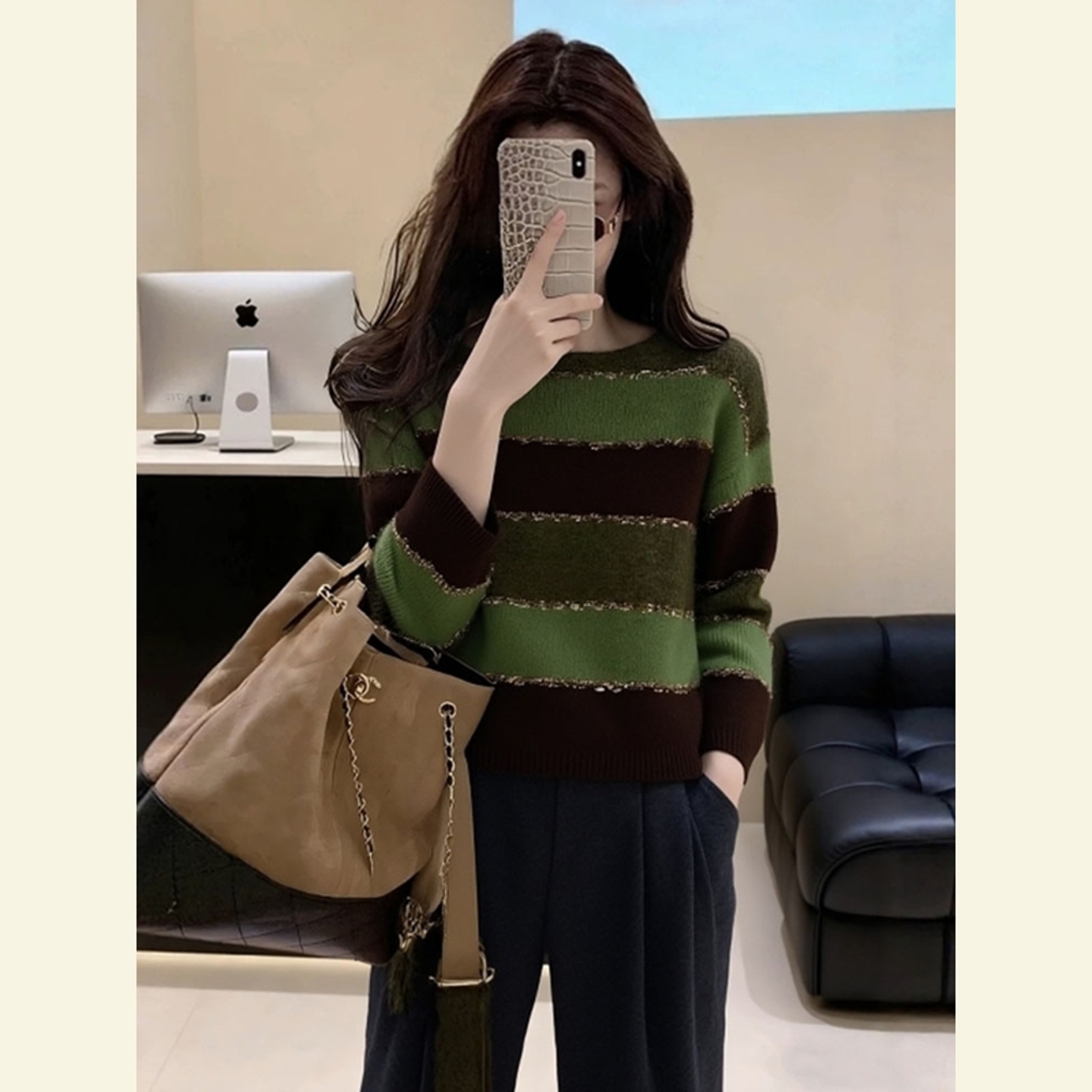 洋气减龄慵懒风绿色条纹毛衣冬