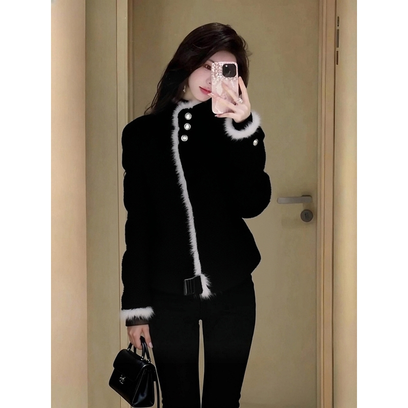 时髦保暖黑色加绒加厚外套女冬