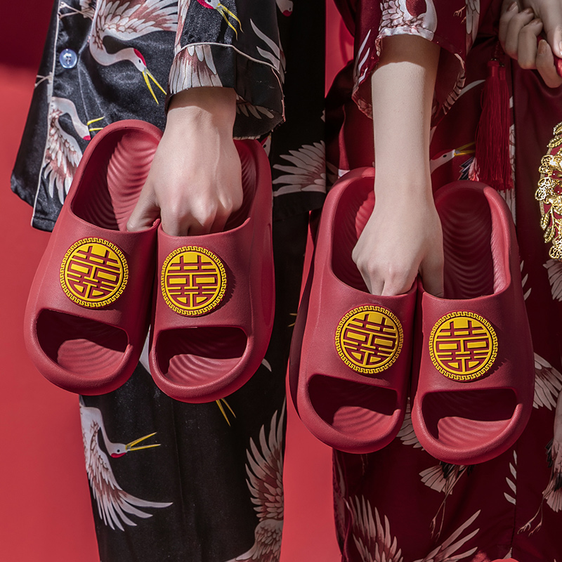 拖鞋结婚一对，礼盒装。