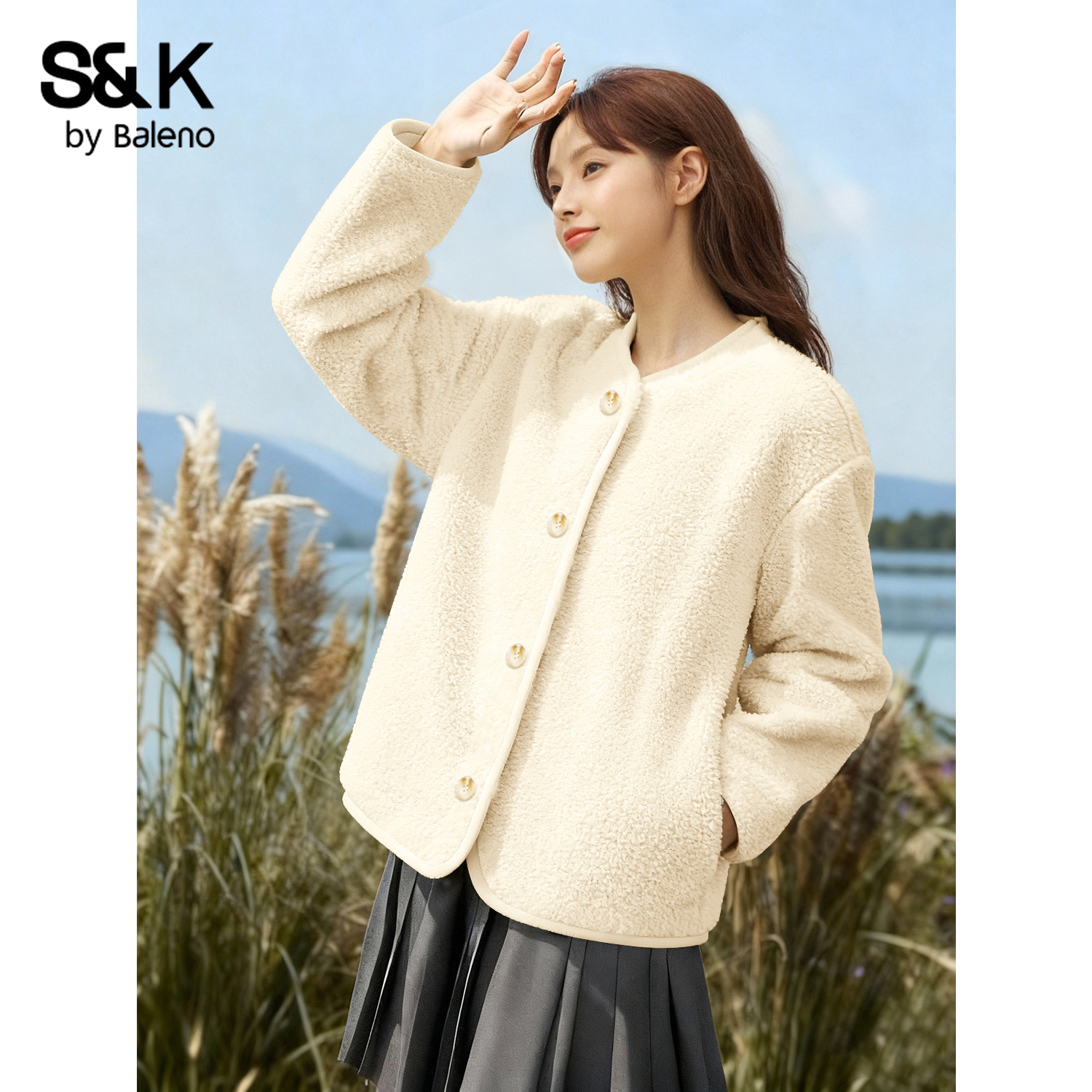 班尼路麦穗绒短款保暖外套上衣