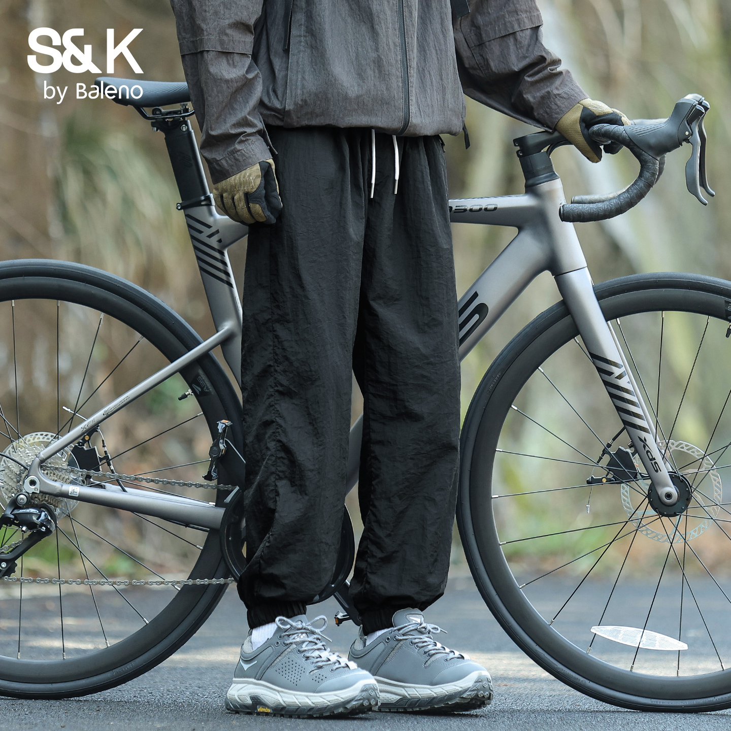 班尼路秋季新款宽松束脚休闲裤男