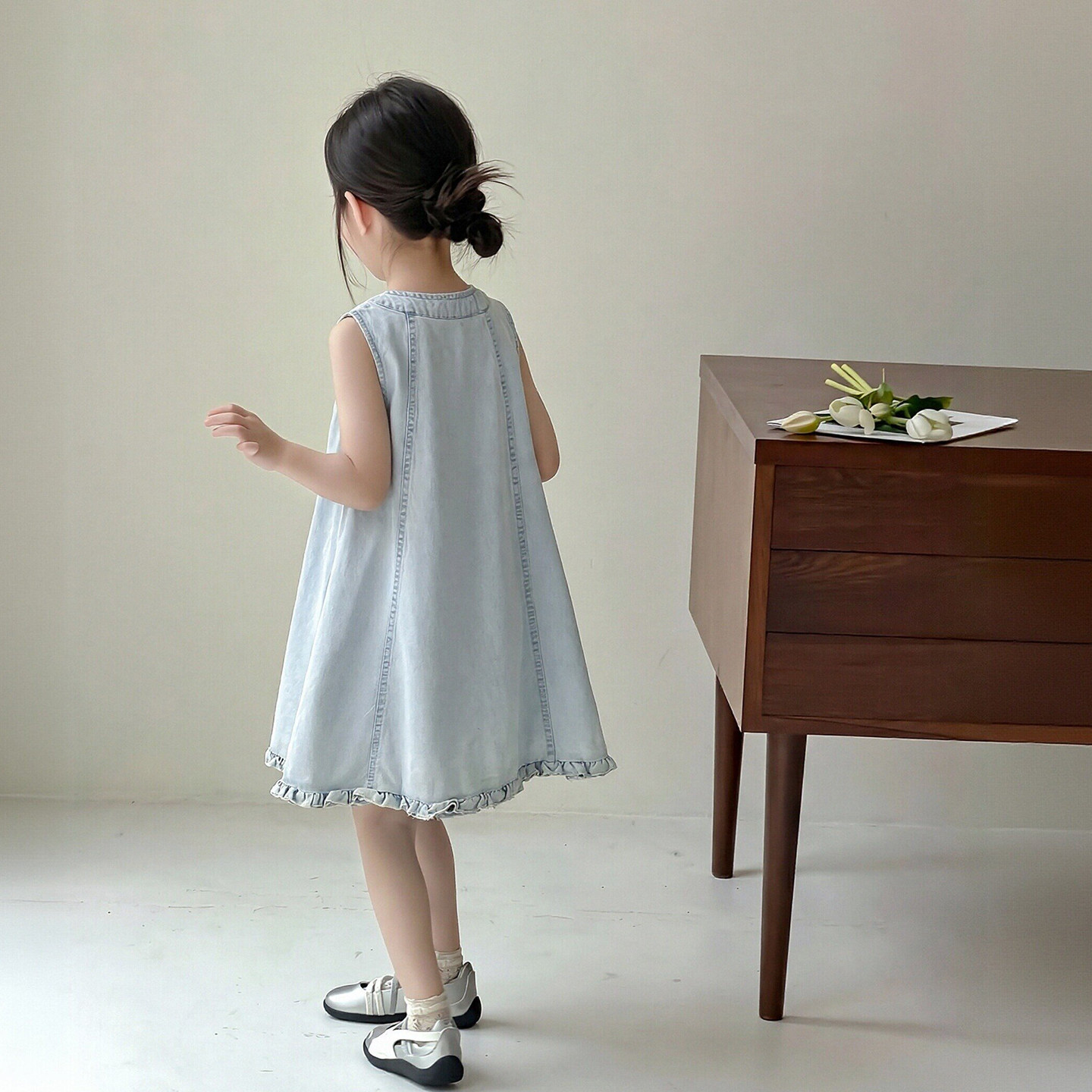 女童牛仔背心裙夏装2026新款女小童夏季无袖连衣裙洋气女宝宝裙子