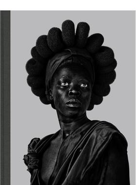 【现货】札涅勒·慕荷里: 黑色雌狮万岁 冰雹黑暗的母狮 Zanele Muholi: Somnyama Ngonyama  Hail the Dark Lioness英文进口原版