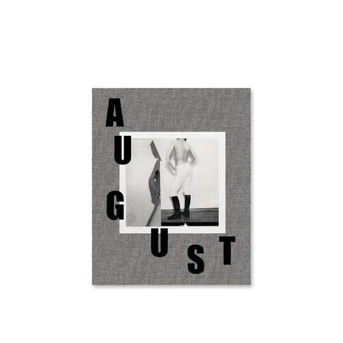 八月 August 原版英文摄