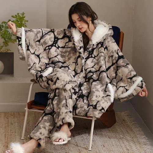 新款高克重可外穿加厚睡衣女秋冬珊瑚绒加绒套装保暖家居服套装