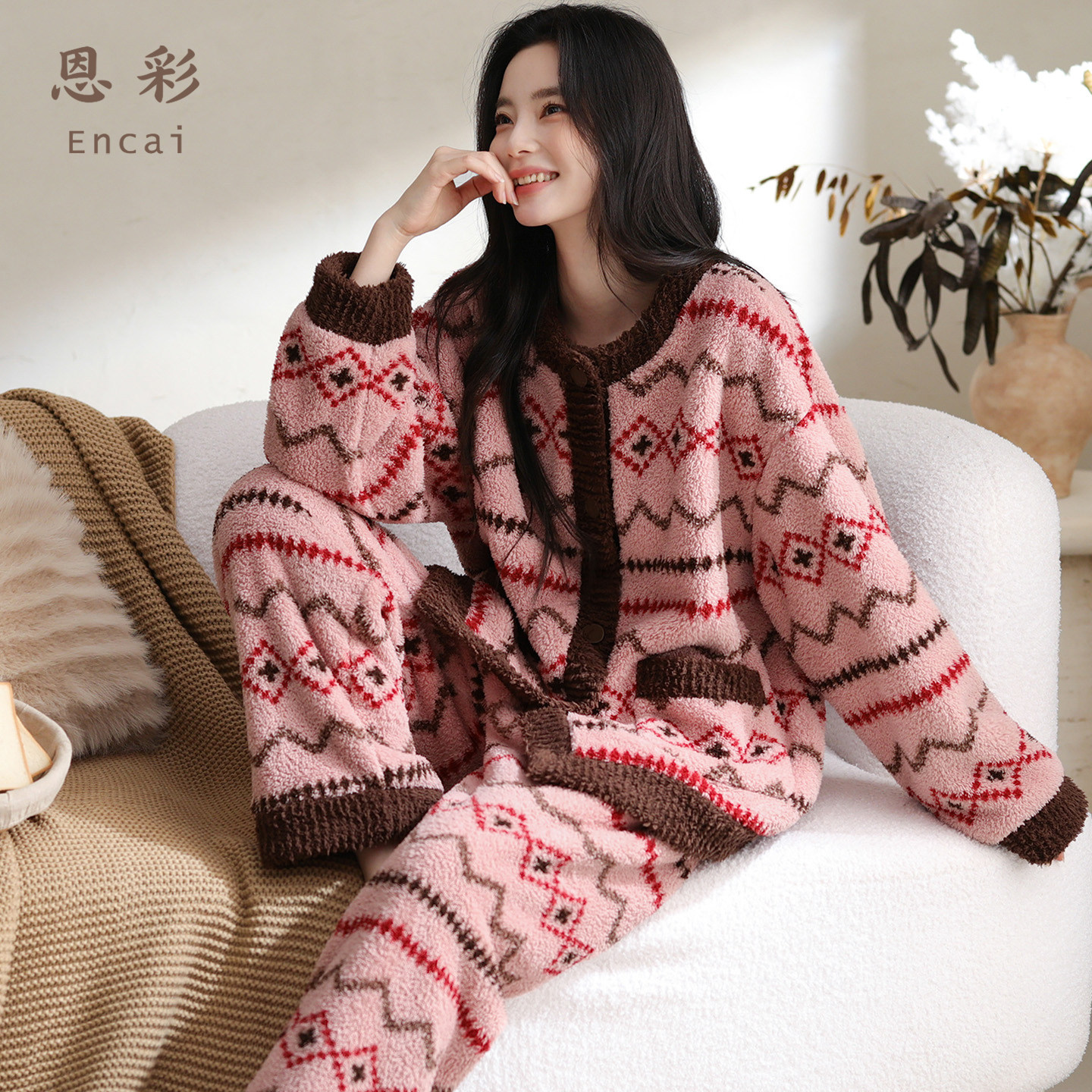新品高级感睡衣女秋冬珊瑚绒家居服法兰绒加厚加绒大码可外穿套装